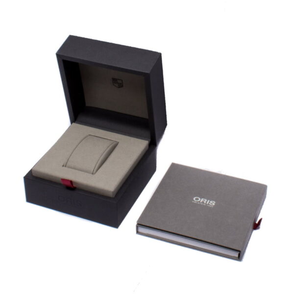 Oris Aquis Date Cream Mother of Pearl Dial