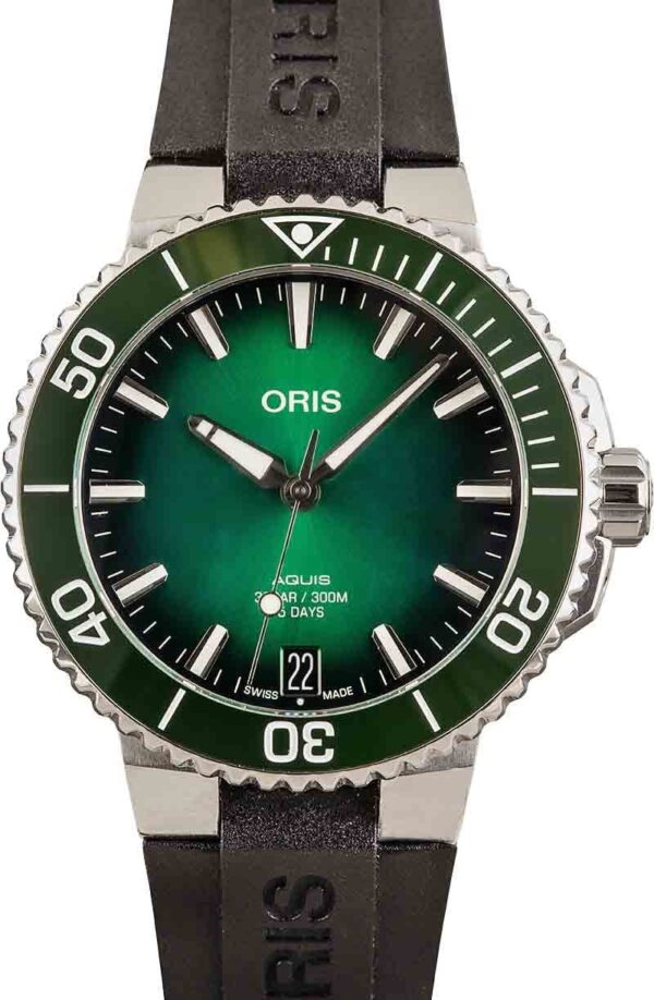 Oris Aquis Date Calibre 400 Steel on Rubber Strap Green Dial