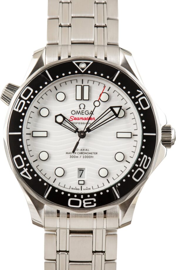 Pre-Owned Omega White Dial Seamaster Diver 300M Stainless Steel